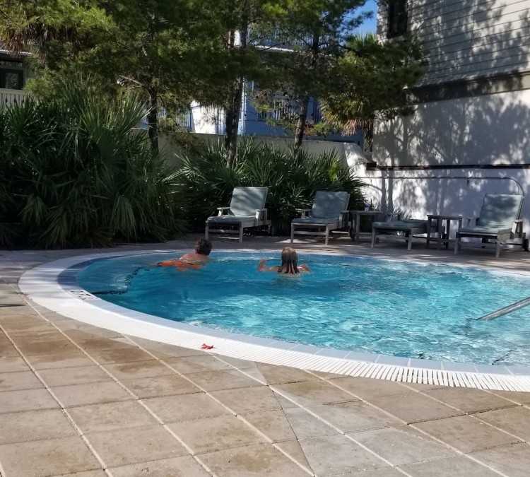 barbados-pool-photo